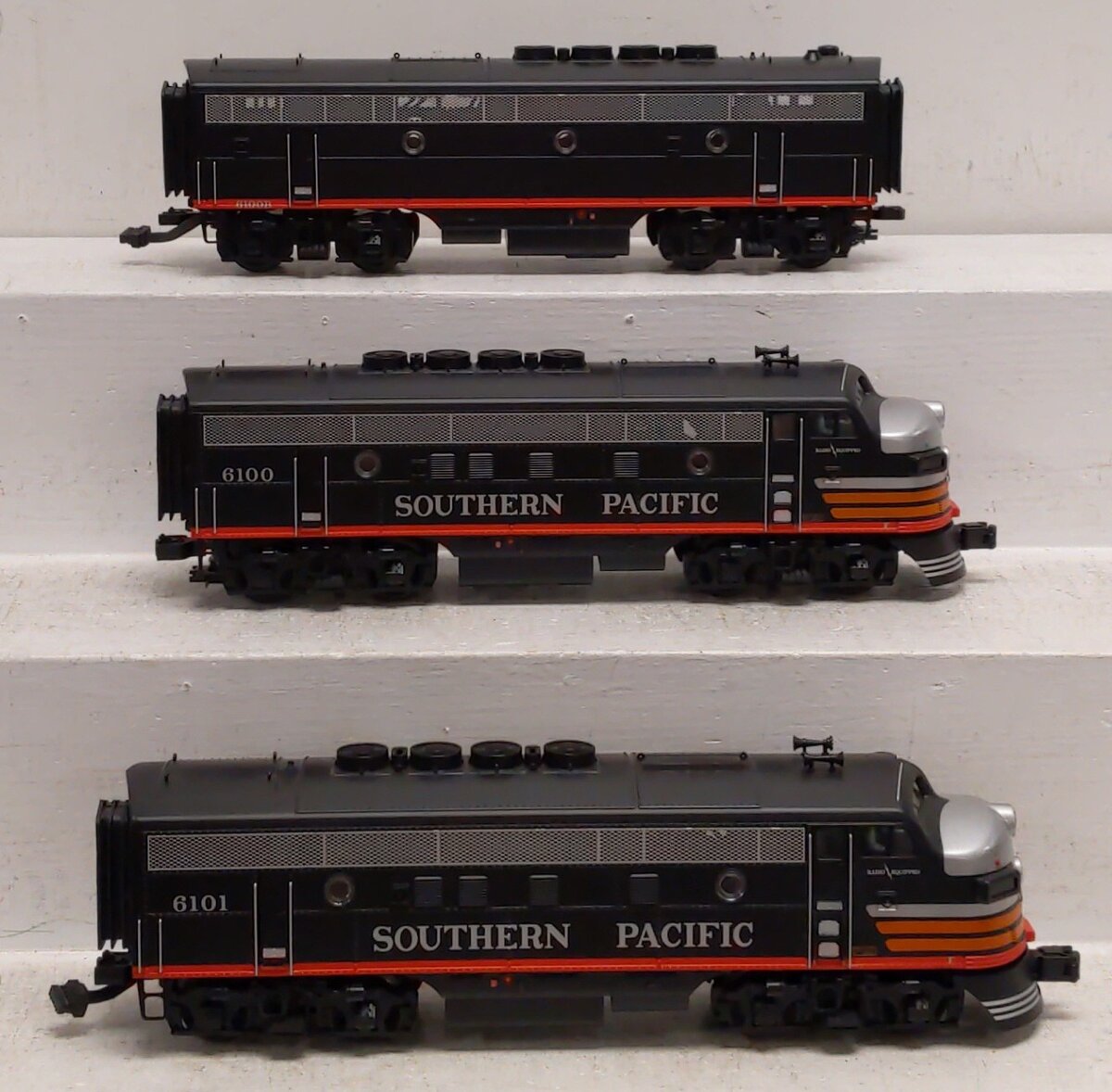 MTH 20-2306-1 O Southern Pacific F-3 ABA Diesel Engine Set w/PS2 #X6100/X6101 LN/Box