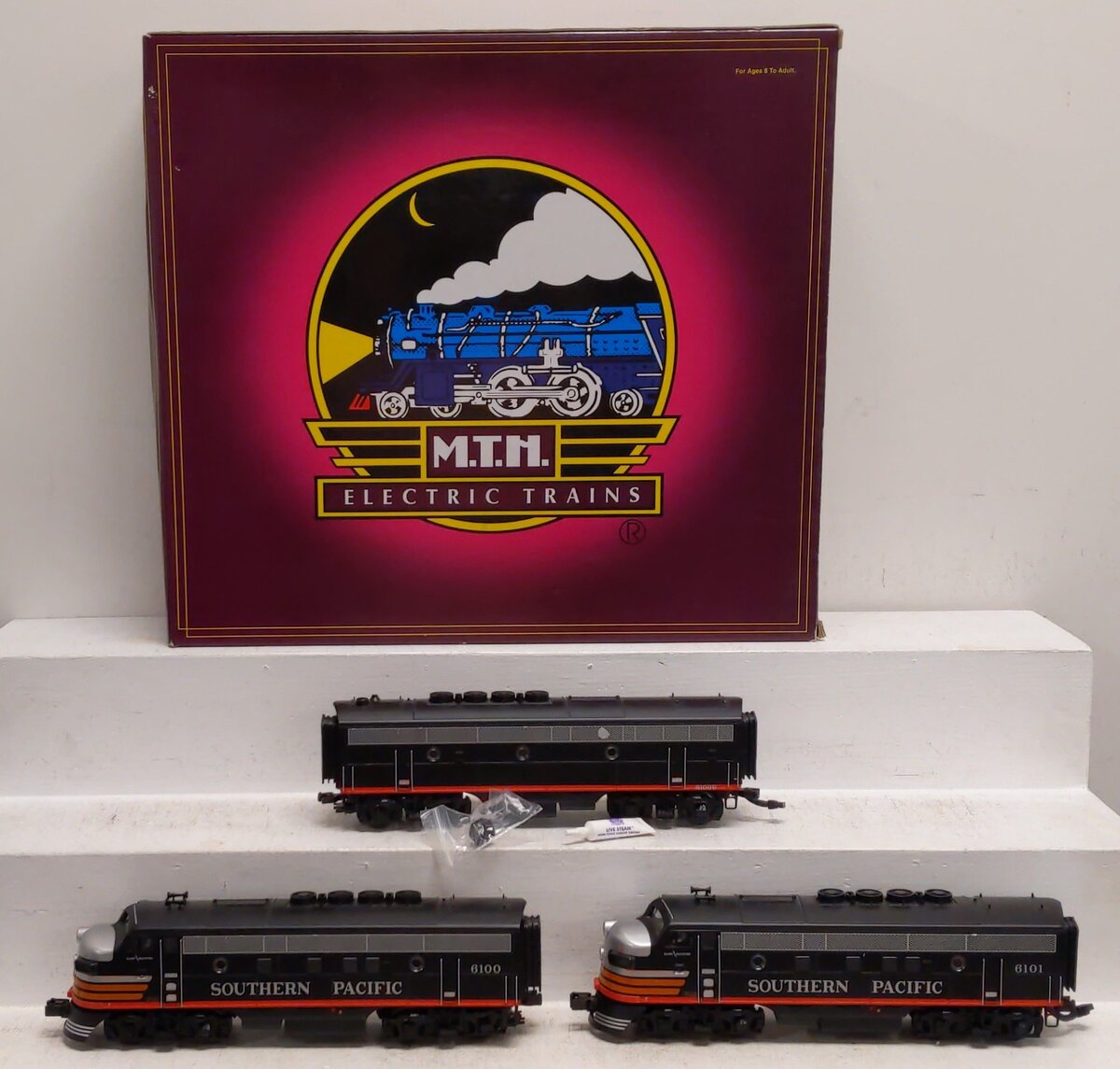 MTH 20-2306-1 O Southern Pacific F-3 ABA Diesel Engine Set w/PS2 #X6100/X6101 LN/Box