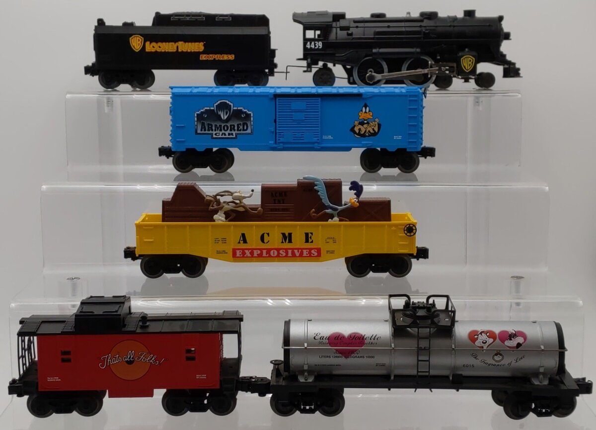 Lionel 6-21936 O Gauge Warner Bros. Looney Tunes Steam Freight Train Set VG/Box