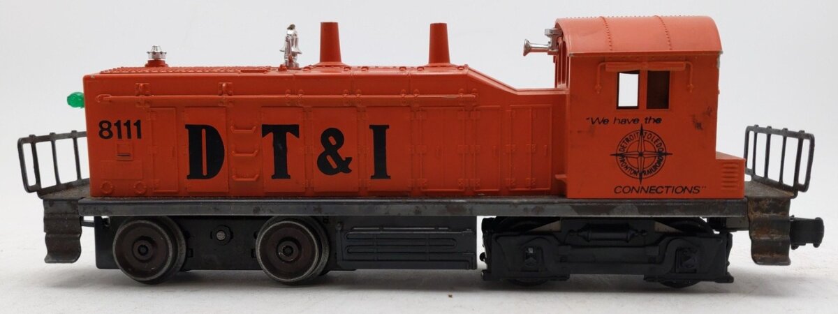 Lionel 6-8111 O Gauge DT&I NW-2 Switcher Diesel Locomotive VG