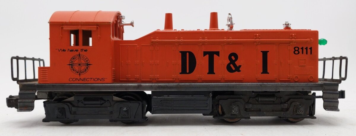 Lionel 6-8111 O Gauge DT&I NW-2 Switcher Diesel Locomotive VG