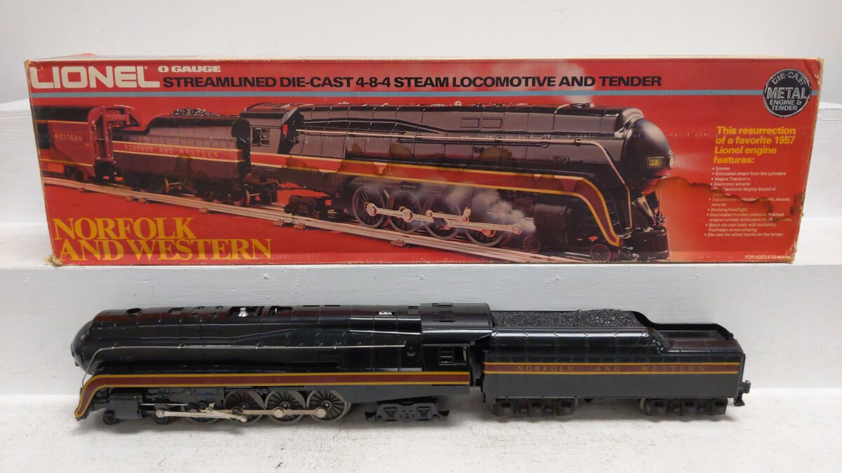 Lionel 6-8100 O Gauge Norfolk & Western 4-8-4 Steam Locomotive & Tender #611 EX/Box