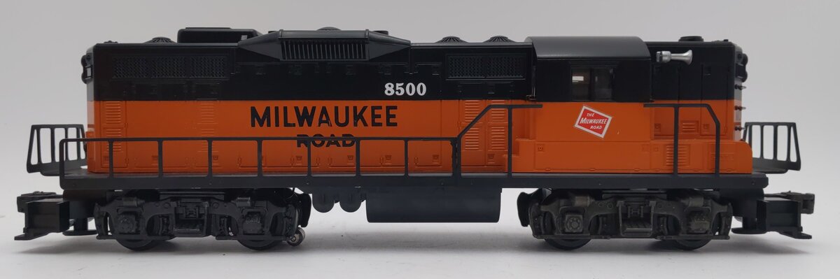 Lionel 6-18500 O Gauge Milwaukee Road GP9 Diesel Locomotive #8500