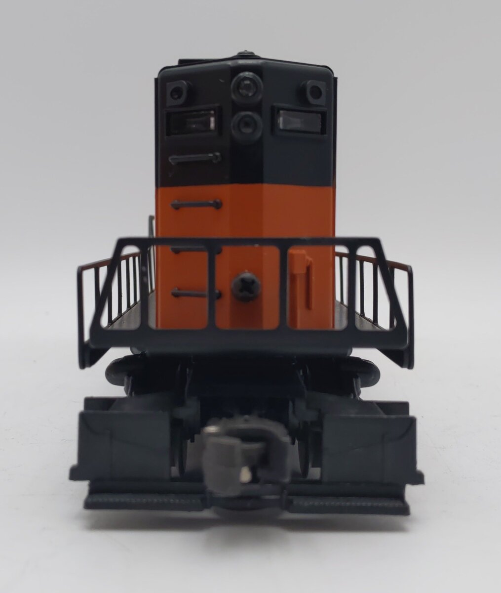 Lionel 6-18500 O Gauge Milwaukee Road GP9 Diesel Locomotive #8500
