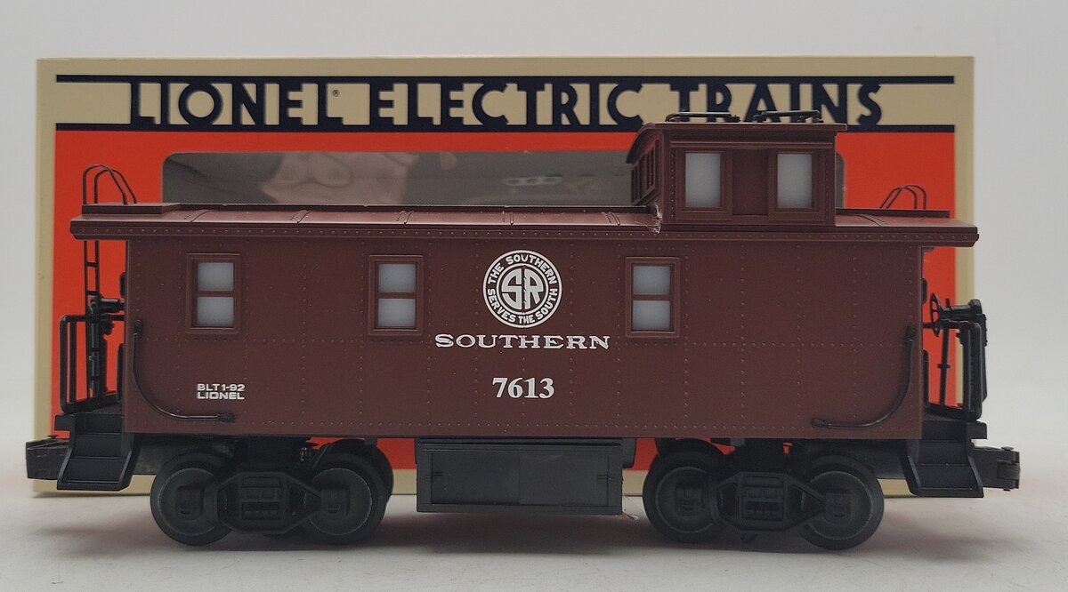 Lionel 6-17613 O Gauge Southern Steelside Caboose w/ Smoke #7613 EX/Box