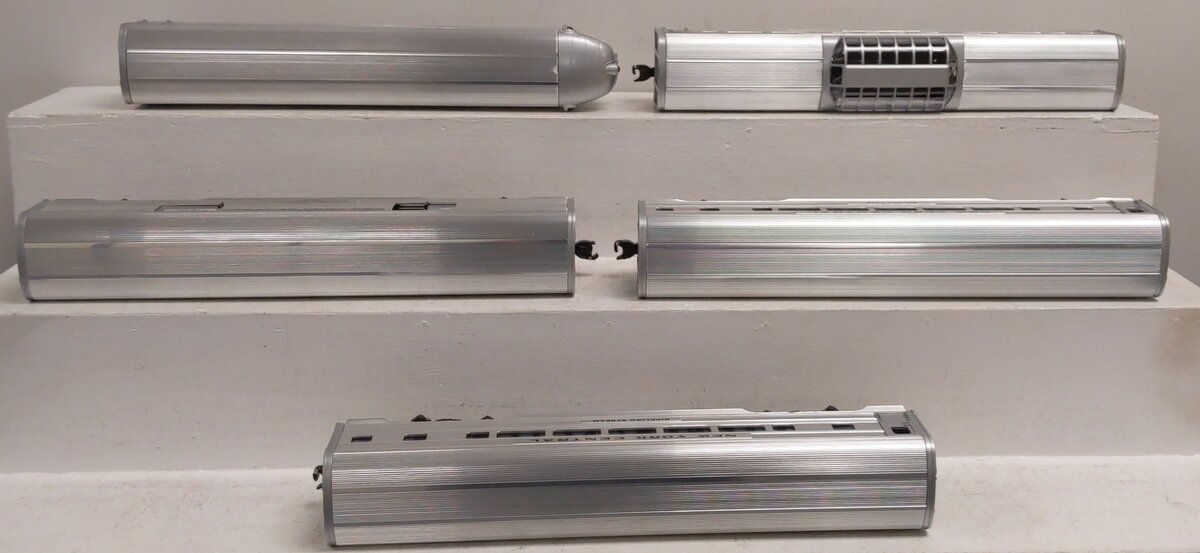 Williams 2605 O Gauge New York Central 5 Car Aluminum Passenger Set EX/Box