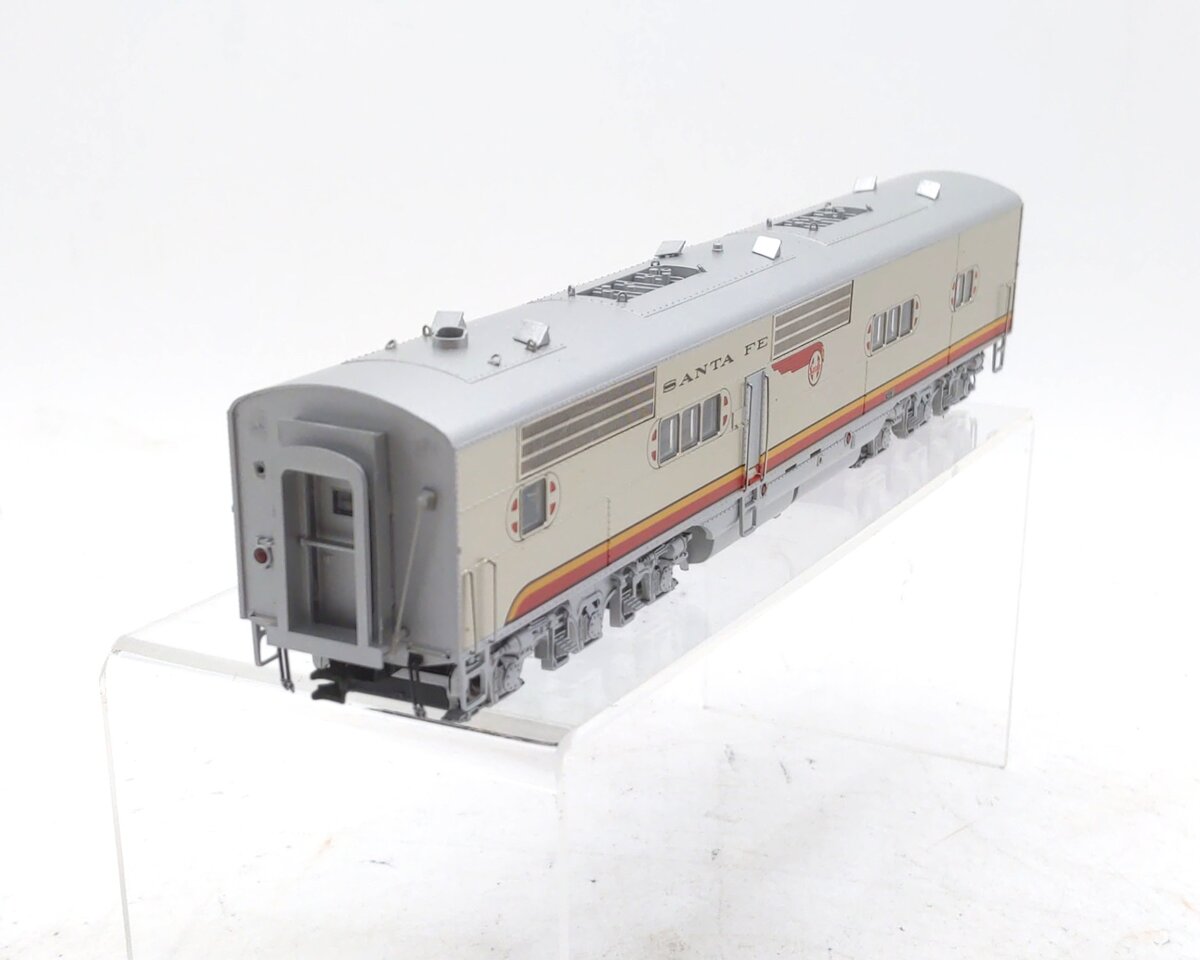 Broadway Limited 6895 HO ATSF E1 B-Diesel Locomotive Sound/DC/DCC #4A