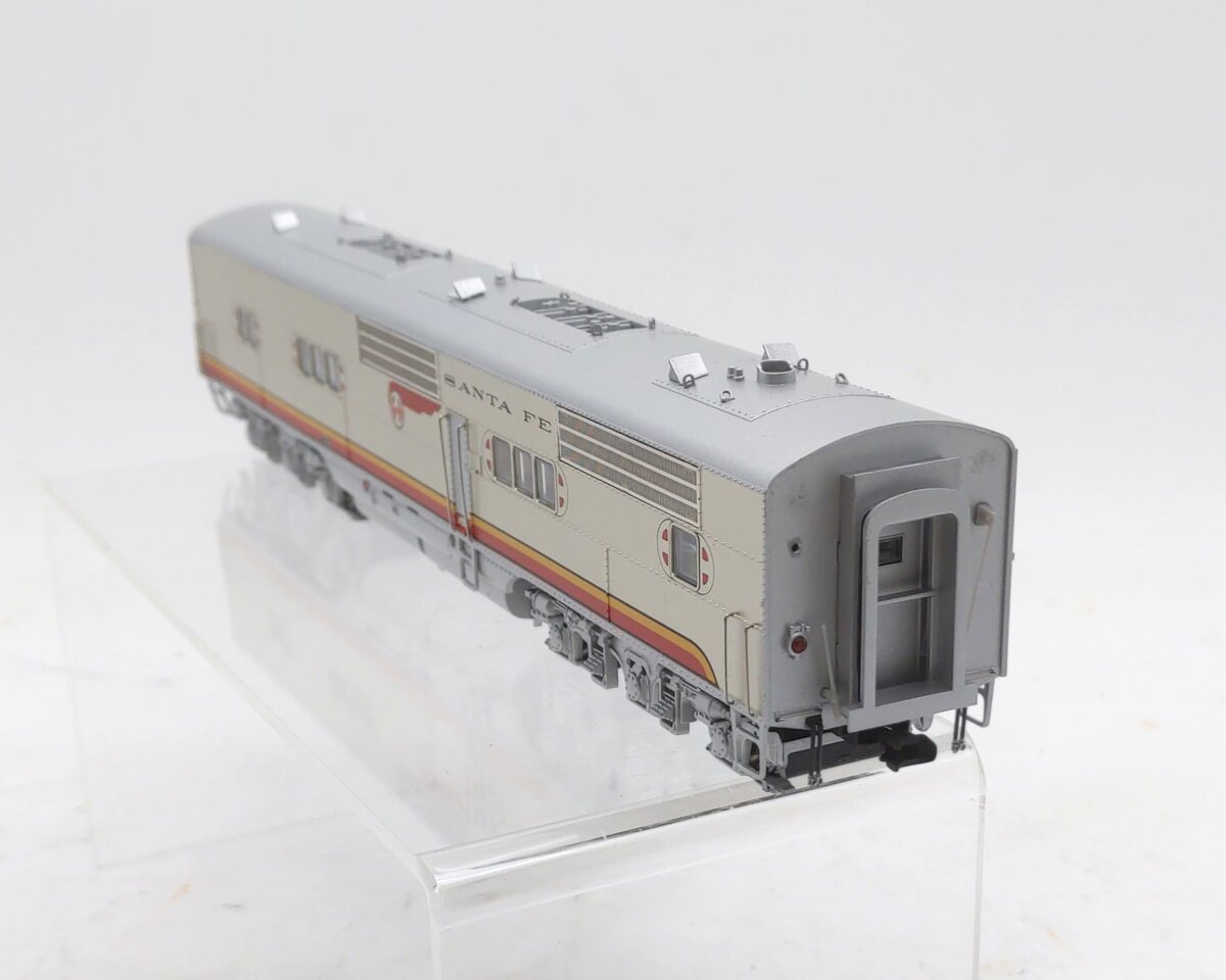 Broadway Limited 6895 HO ATSF E1 B-Diesel Locomotive Sound/DC/DCC #4A