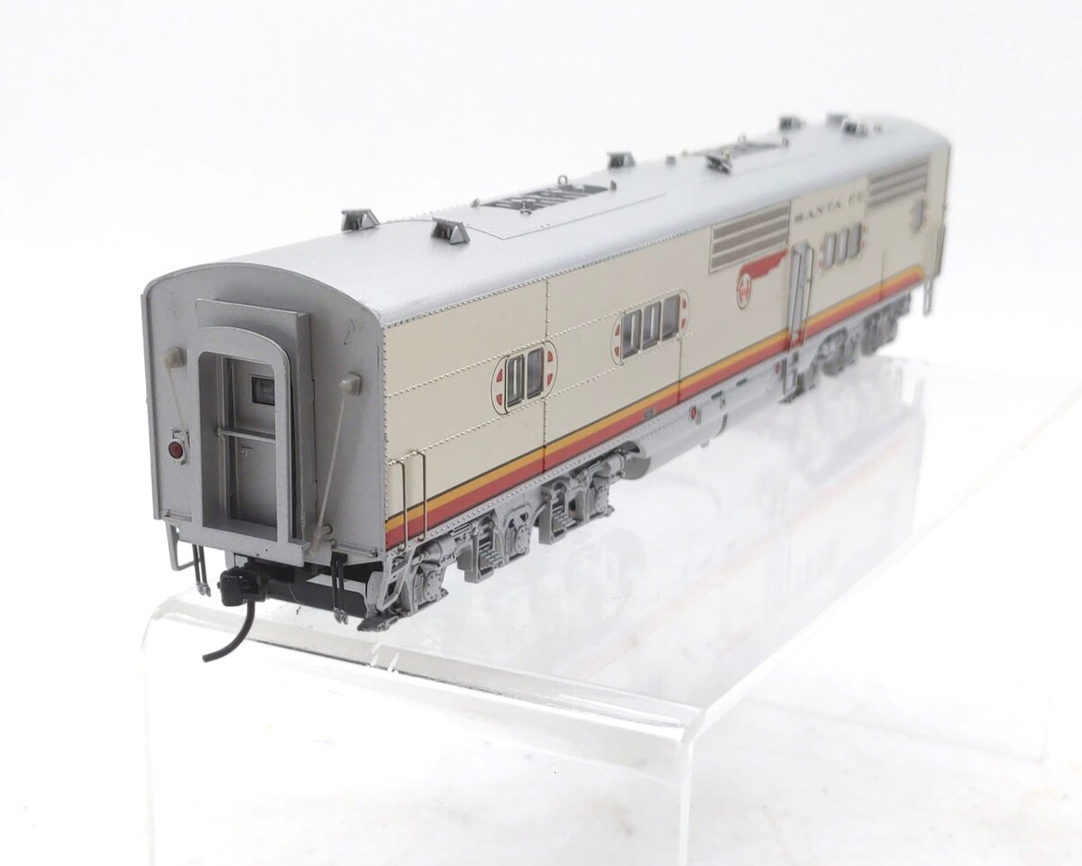 Broadway Limited 6895 HO ATSF E1 B-Diesel Locomotive Sound/DC/DCC #4A