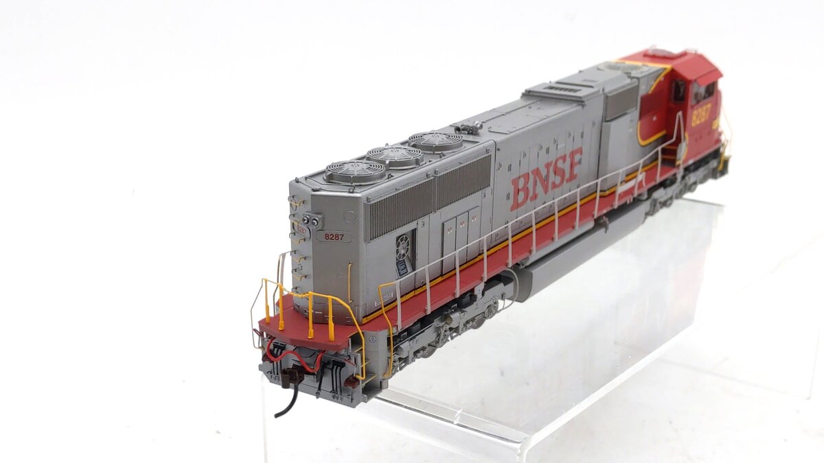 Athearn G69277 HO Scale Burlington Northern Santa Fe SD75I Diesel w/DCC & Sound LN/Box