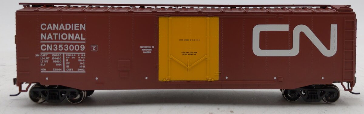 Athearn 70783 HO CN 50' Smooth Plug Door Boxcar #353009