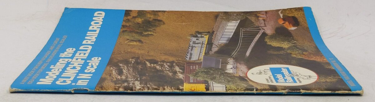 Modeling the Clinchfield Railroad in N Scale Paperback Book By Gordon Odegard
