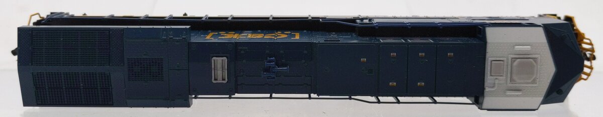 Kato 176-8936 N CSX GE ES44DC Boxcar Logo Diesel Locomotive #5250