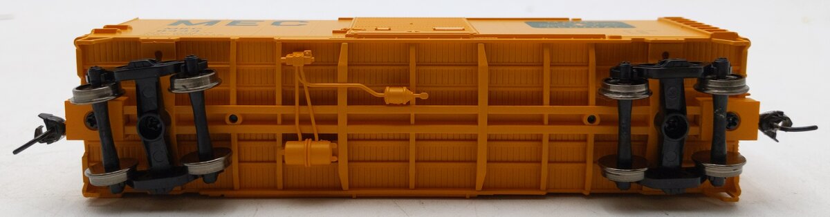 Walthers 910-2257 HO Maine Central 40' ACF Welded Boxcar with 8' Door #8444
