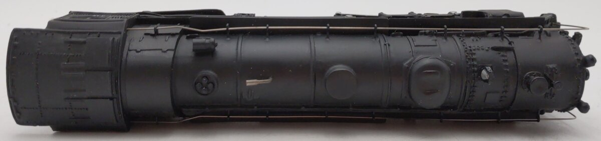 Avon Train Collection 700E Hudson Locomotive Reproduction /w Wood Display Base EX/Box