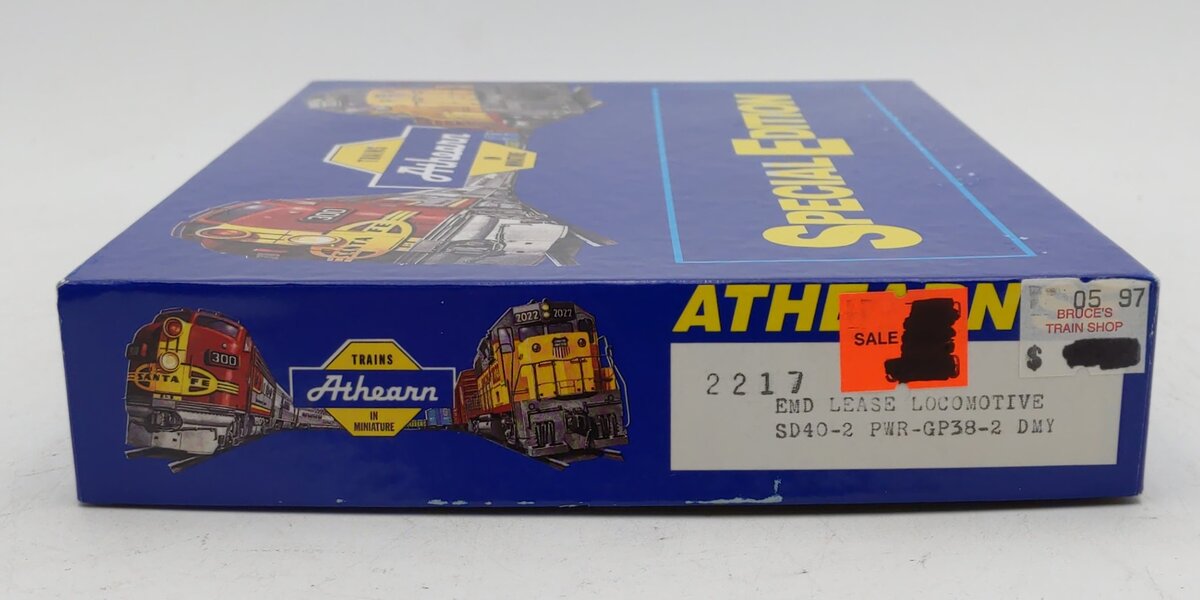 Athearn 2217 HO Electro-Motive Leasing SD-40 and GP38-2 AA Diesel Locomotive Set