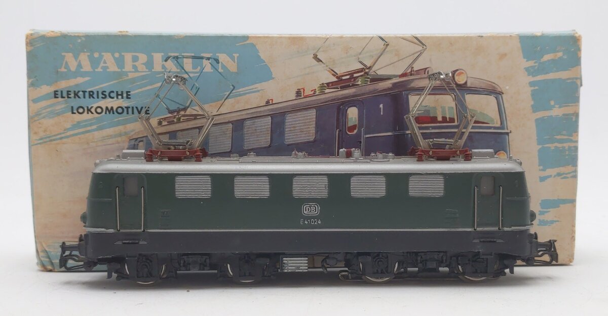 Marklin 3037 HO Deutsche Bahn Green Electric Locomotive #E41024 EX/Box