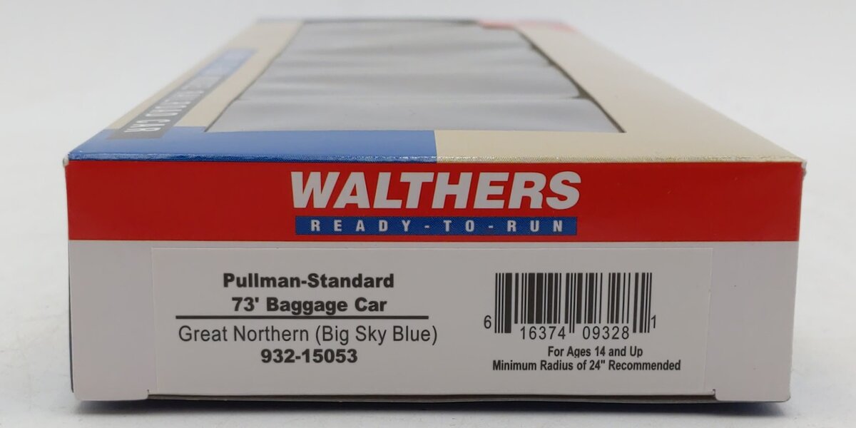 Walthers 932-15053 Great Northern PS 73ft Baggage Passenger Car