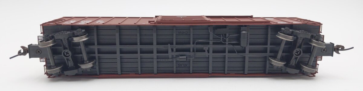Atlas 20001988 HO Scale BNSF Precision Design 50' Rib Side Box Car #722818
