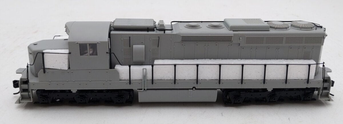 Atlas 7503 HO Undecorated UP Style SD24 Diesel Locomotive