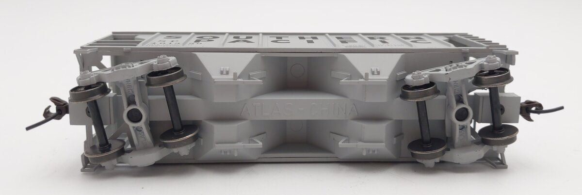 Atlas 20002378 HO Scale Southern Pacific PS-2 Covered Hopper Car #401339