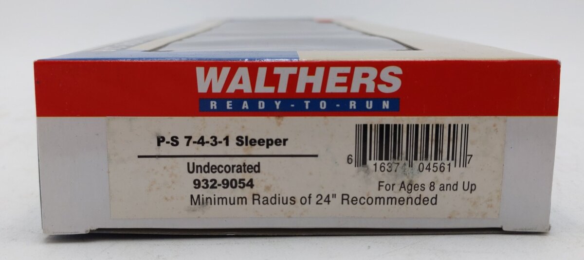 Walthers 932-9054 HO Undecorated Pullman-Standard 7-4-3-1 Sleeper Car