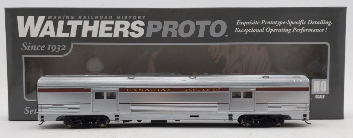 Walthers 920-13046 HO Scale Canadian Pacific 73' Budd Baggage Car
