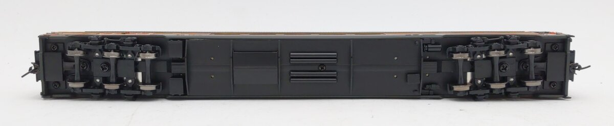 Walthers 920-9058 HO Great Northern Budd Empire Builder Dome Lounger Car