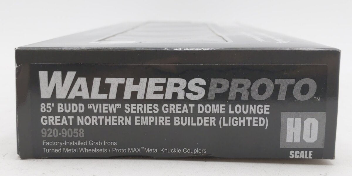 Walthers 920-9058 HO Great Northern Budd Empire Builder Dome Lounger Car