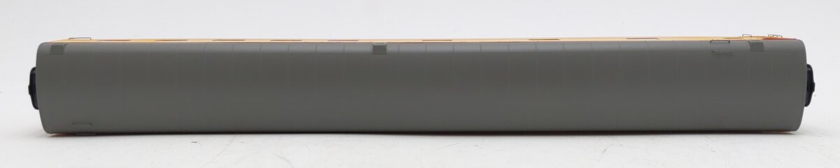 Walthers 932-15409 Union Pacific Plan 4140 Pullman Standard 10-6 Sleeper