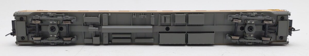 Walthers 932-15409 Union Pacific Plan 4140 Pullman Standard 10-6 Sleeper