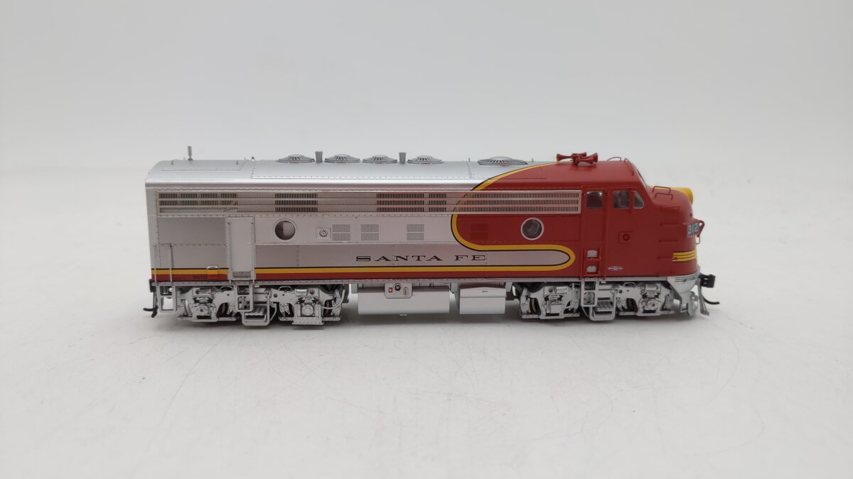 Walthers 920-40923 HO Scale ATSF F7A Diesel Locomotive w/DCC & Sound #312L