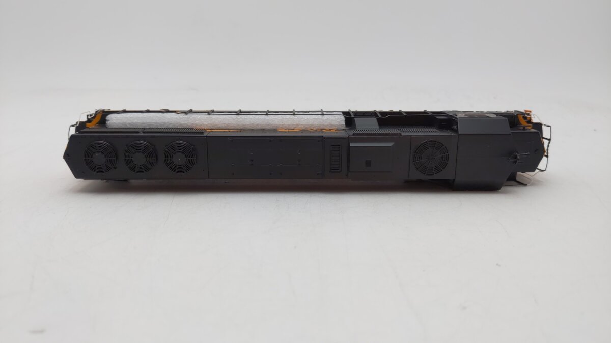 Walthers 910-20356 HO Denver & Rio Grande Western EMD SD50 Diesel Locomotive