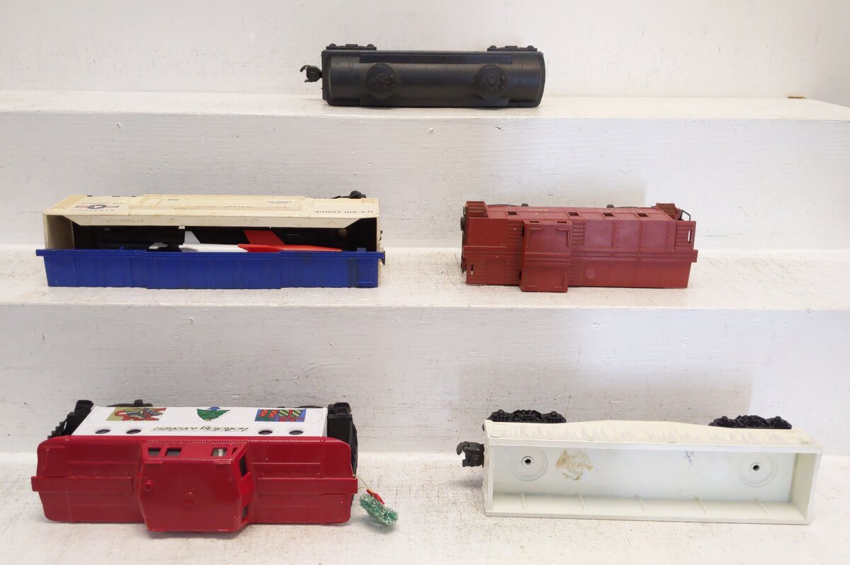 Lionel O Gauge Assorted Vintage Freight Cars: 3665, 6257, 6465 [5] VG