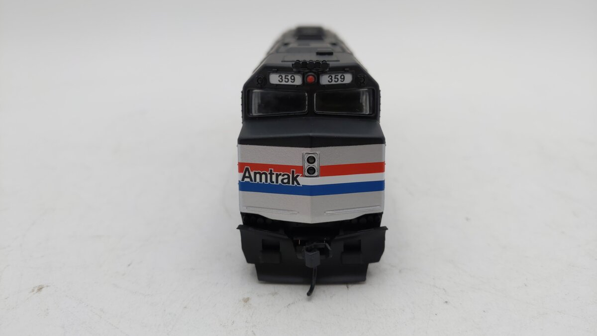 Walthers 910-19466 HO Amtrak EMD F40 Phase III Diesel Locomotive #359 w/ DCC
