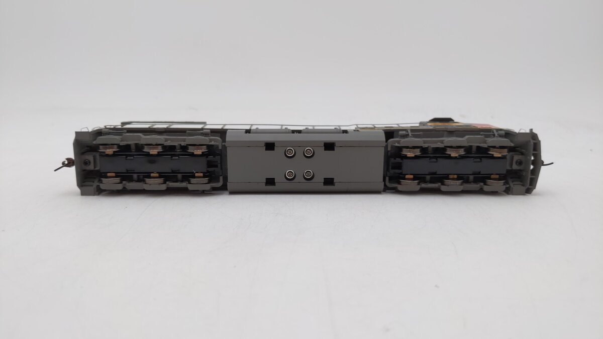 Roundhouse 97266 HO Union Pacific AC4400CW Diesel Locomotive #6417