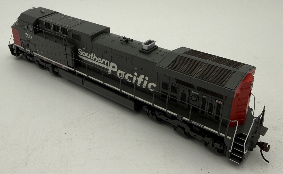 Roundhouse 97263 HO Scale Southern Pacific AC4400CW Diesel Locomotive #300