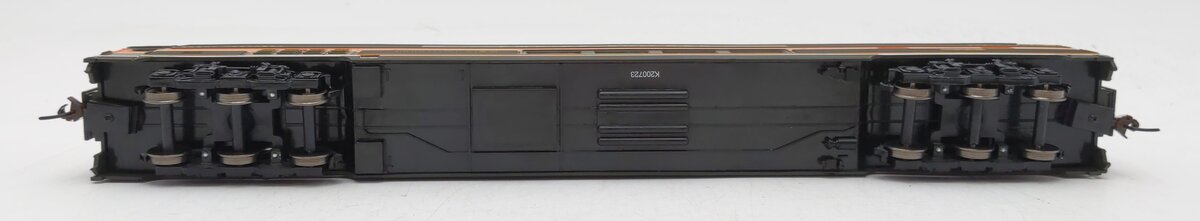 Bachmann 13003 HO Great Northern 85' Budd Full Dome Passenger Car #1392