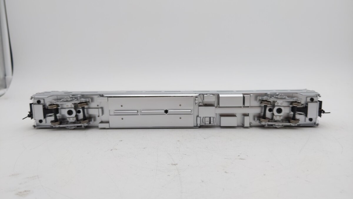 Walthers 920-9628 HO ATSF 85' PS Real Metal Finish Dome Bar Lounge #504
