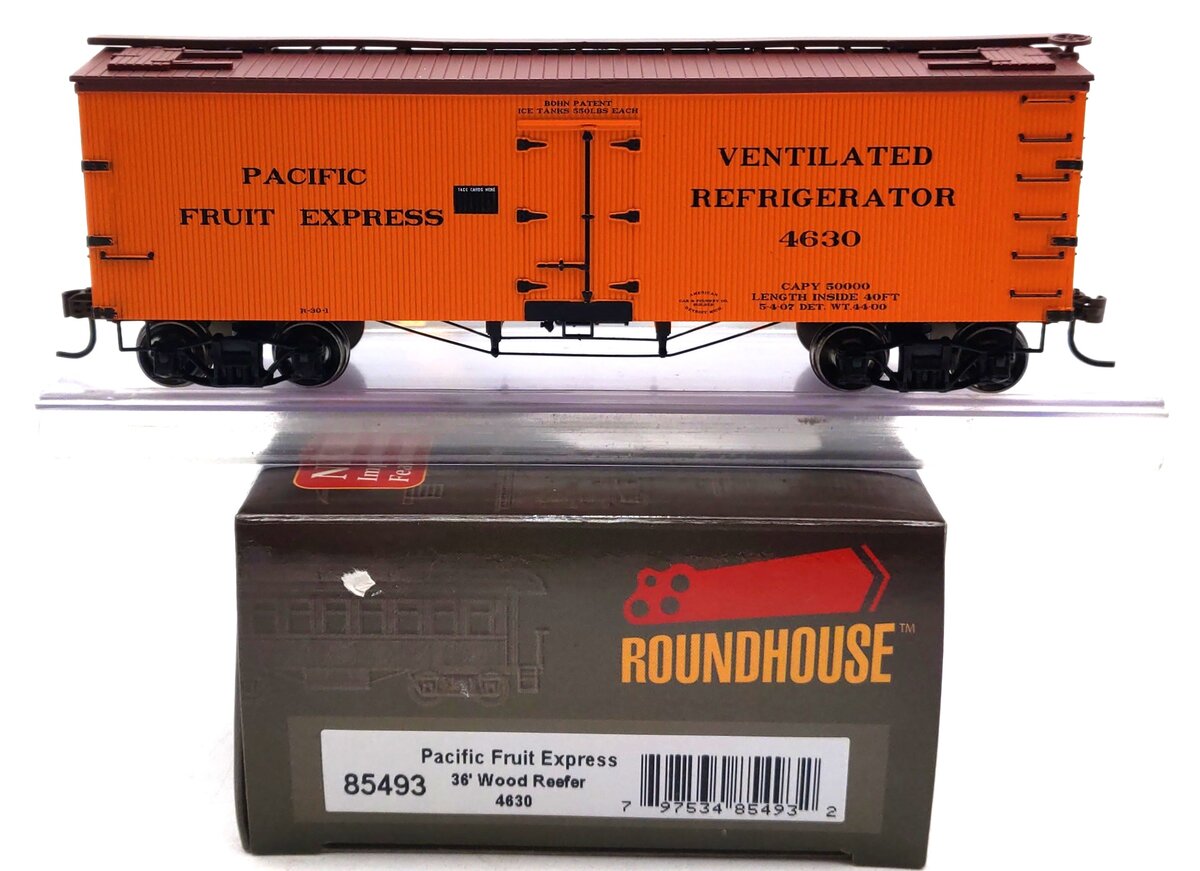 Roundhouse 85493 HO Scale Pacific Fruit Express 36' Wood Reefer #4630