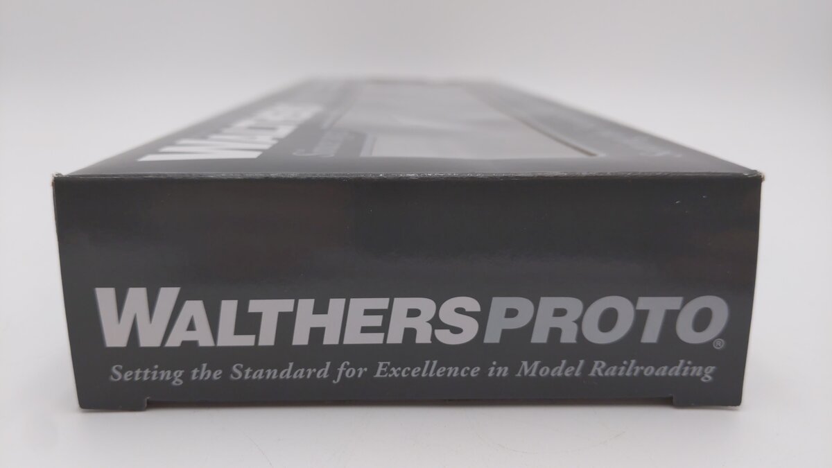 Walthers 920-9627 HO ATSF 85' PS Regal Series 4-4-2 Real Metal Finish Sleeper
