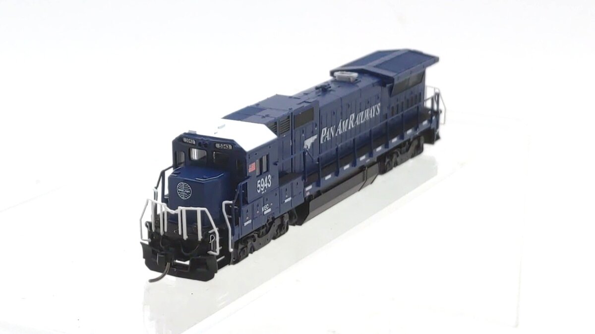 Atlas 40005169 N Scale Pan Am Dash 8-40B Diesel Locomotive with DCC/Sound #5943