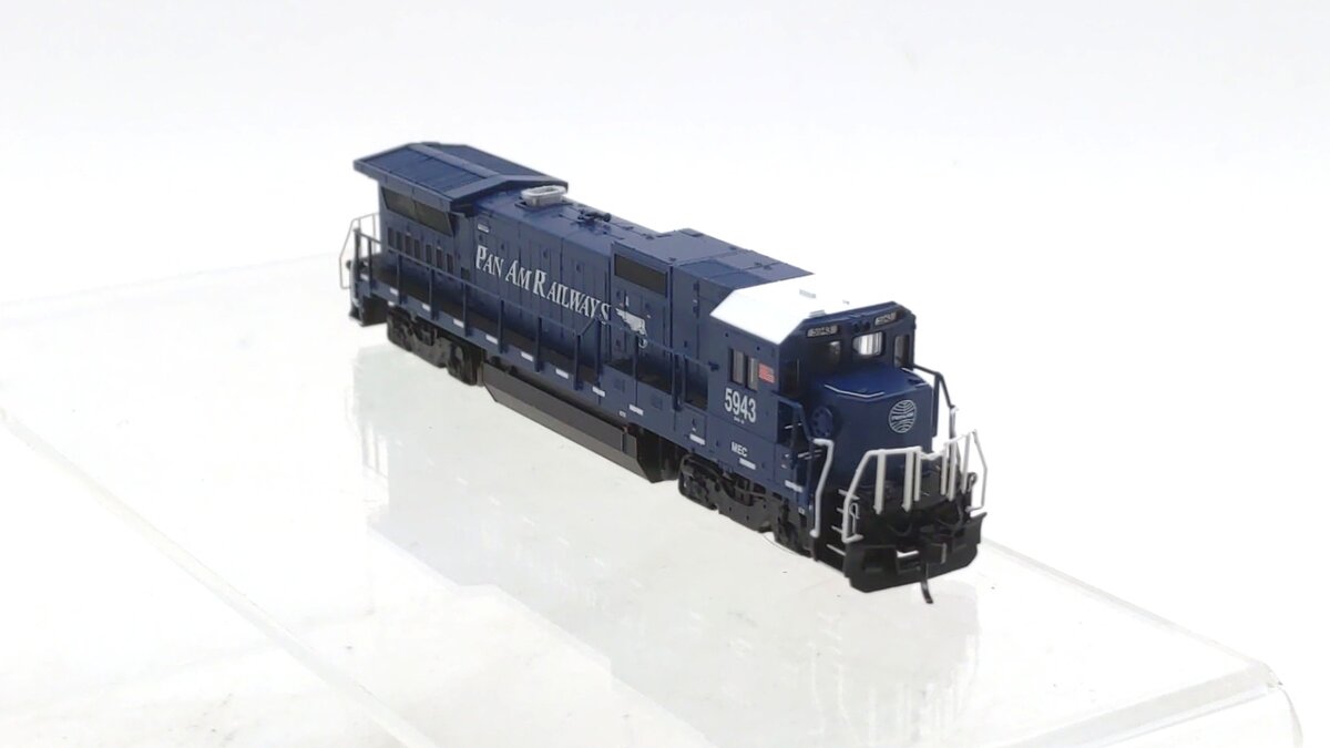 Atlas 40005169 N Scale Pan Am Dash 8-40B Diesel Locomotive with DCC/Sound #5943