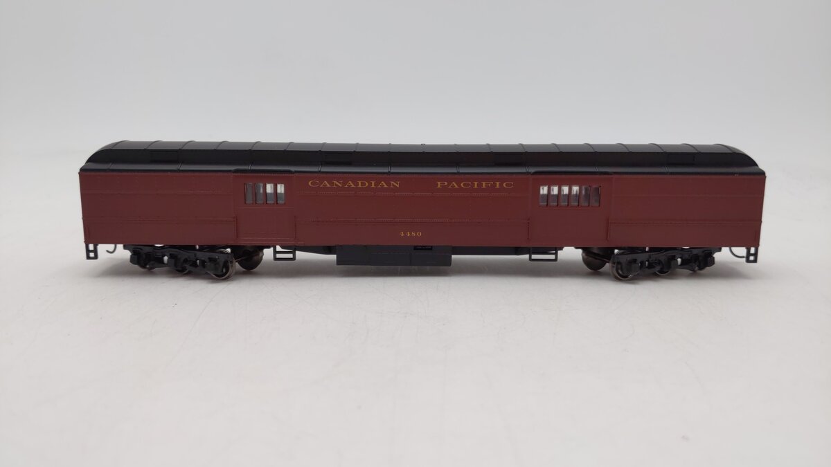 Roundhouse 86464 HO Canadian Pacific Heavyweight Baggage #4480