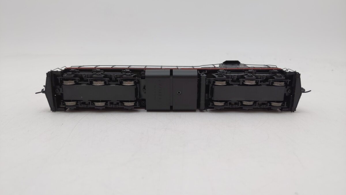Walthers 920-41633 HO Southern Pacific EMD SD9 Diesel Engine #5416 w/ DCC & Snd