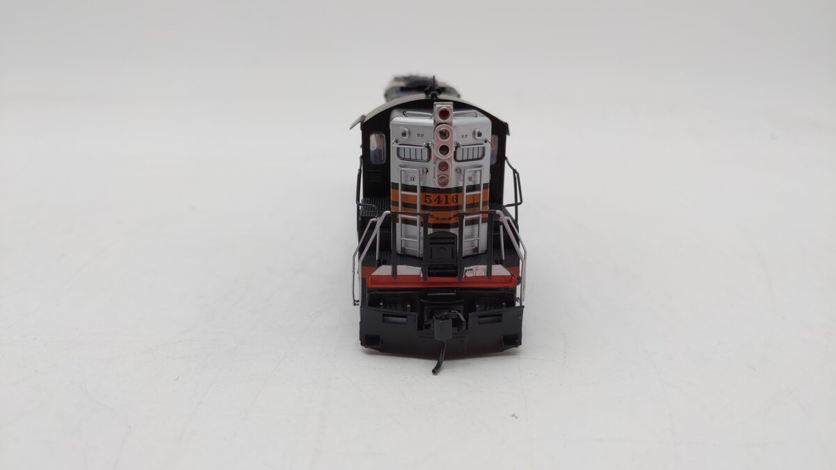 Walthers 920-41633 HO Southern Pacific EMD SD9 Diesel Engine #5416 w/ DCC & Snd
