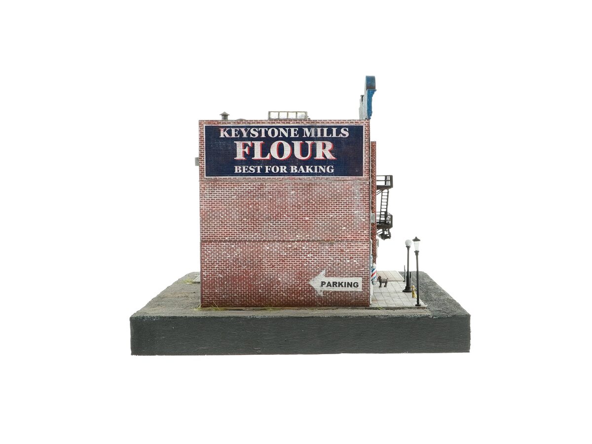 Lionel 2467010 HO Front Street 100 Block Promo Set Building Kit