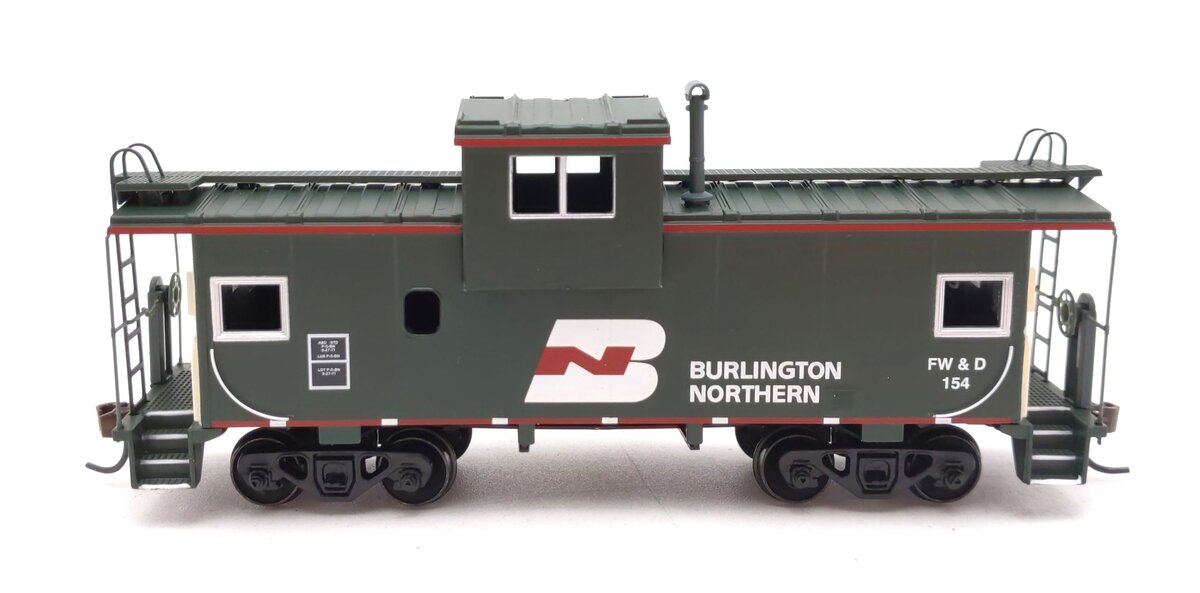 Athearn 7502 HO Scale Burlington Northern Wide Vision Caboose #154