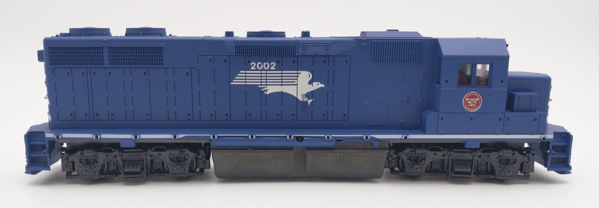 Con-Cor 0015-002010 HO Scale Missouri Pacific EMD GP-38 Diesel Locomotive #2002