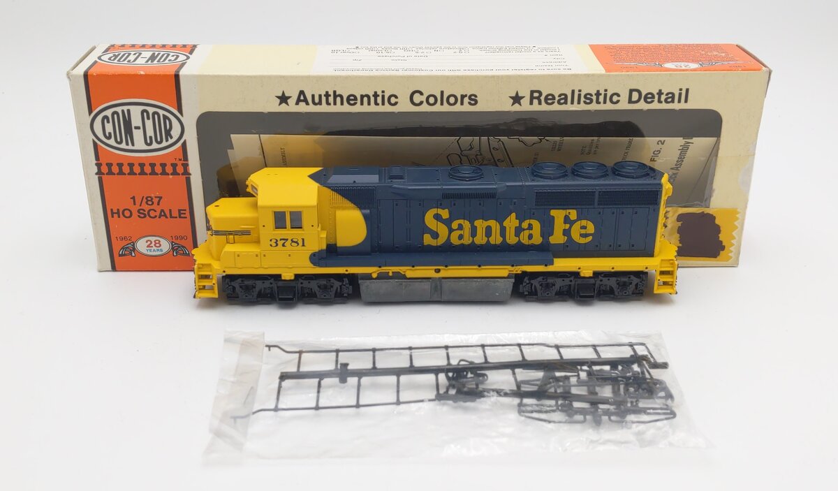 Con-Cor 0015-001002 Santa Fe GP-40 Powered Diesel Locomotive #3781